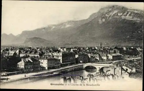 Ak Grenoble-Isère, Gesamtansicht, Chaine de la Moucherolle