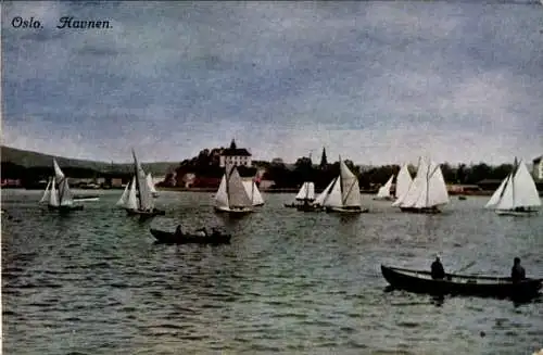 Ak Oslo Norwegen, Segelboote im Hafen