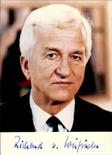 Ak Bundespräsident Richard von Weizsäcker, Portrait, Autogramm