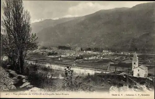 Ak Vizille Isère, Gesamtansicht, Chapelle Saint Firmin