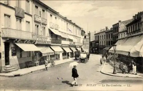 Ak Royan Charente Maritime, La Rue Gambetta