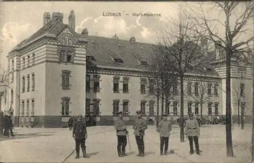 Ak Hansestadt Lübeck, Marli-Kaserne, Soldaten