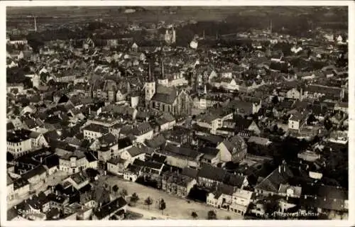 Ak Saalfeld an der Saale Thüringen, Gesamtansicht, Fliegeraufnahme