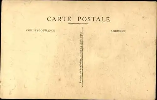 Ak Erster Weltkrieg 1914-1916, Zeppelin in Bevigny durch eine Maschinenkanone abgeschossen