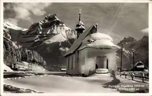 Ak Engelberg Kanton Obwalden Schweiz, Ortspartie mit Hahnen, Kirche