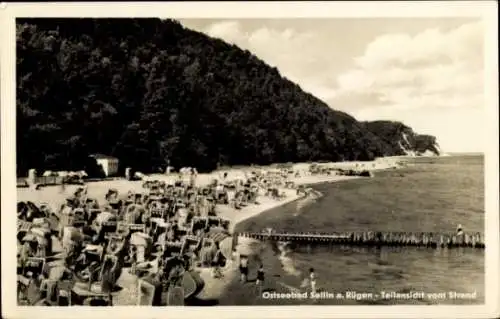 Ak Ostseebad Sellin auf Rügen, Strand, Teilansicht, Strandkörbe