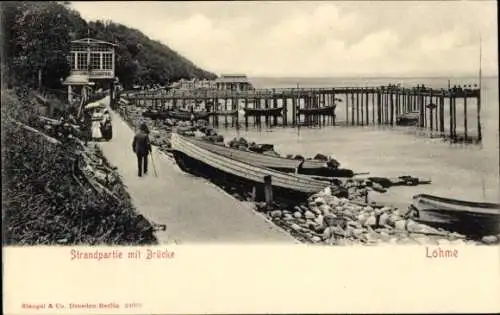 Ak Lohme auf Rügen, Strandpartie, Brücke, Promenade, Boote