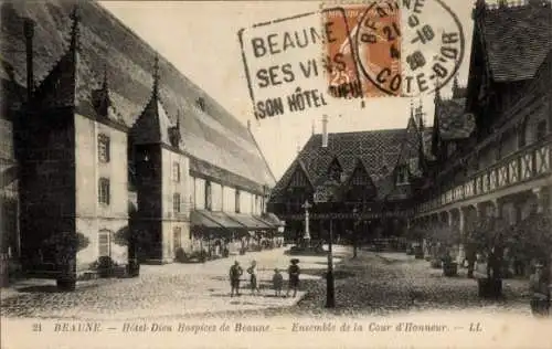 Ak Beaune Côte-d'Or, Hotel Dieu Hospices de Beaune, Ensemble de la Cour d'Honneur