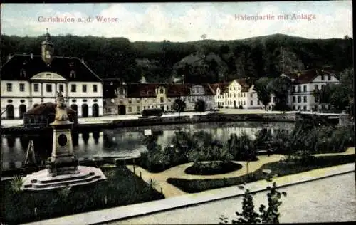 Relief Ak Bad Karlshafen an der Weser, Hafen mit Anlage, Denkmal