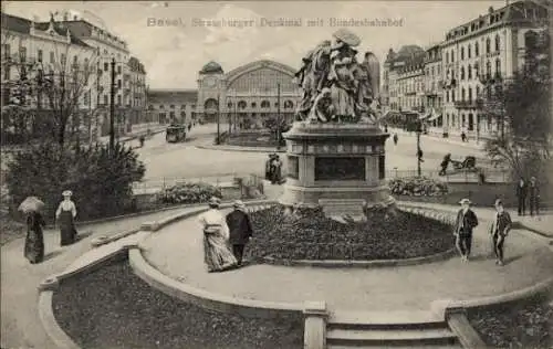 Ak Basel Bâle Stadt Schweiz, Strassburger Denkmal mit Bundesbahnhof