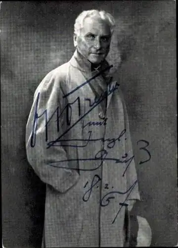 Ak Schauspieler Otto Tressler, Standportrait, Hut, Mantel Autogramm