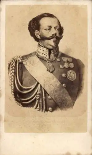 Ak König Viktor Emanuel II., König von Italien, Portrait