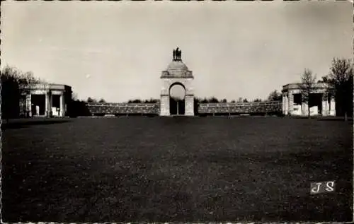 Ak Longueval Somme, au bois Delville, le Monument Sud-Africain (1914-18)