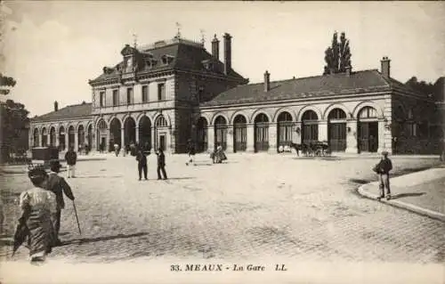 Ak Meaux Seine et Marne, Blick auf den Bahnhof, Blick zum Bahnhof