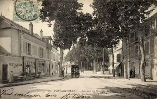 Ak Fontainebleau Seine et Marne, Avenue du Chemin de fer, Restaurant