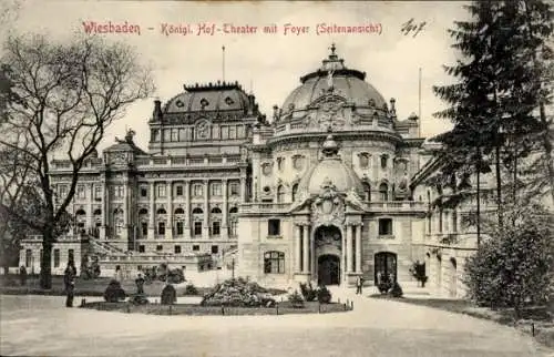 Ak Wiesbaden in Hessen, königliches Hoftheater mit Foyer, Seitenansicht