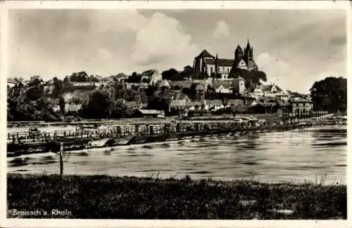 Ak Breisach am Oberrhein, Gesamtansicht, Schiffbrücke