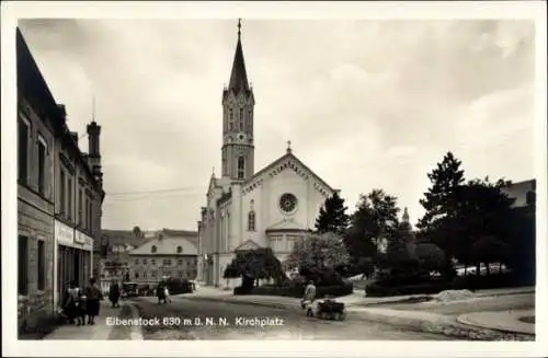 Ak Eibenstock im Erzgebirge Sachsen, Kirchplatz, Kirche