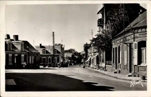 Ak Le Crotoy Somme, Rue Carnot