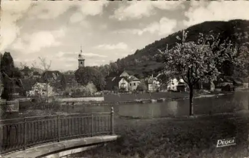 Ak Avanne Doubs, Teilansicht, Fluss, Kirche