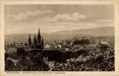 Ak Wiesbaden in Hessen, Gesamtansicht, Blick vom Bierstadter Felsenkeller