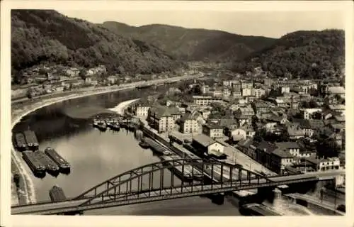 Ak Děčín Tetschen an der Elbe Region Aussig, Gesamtansicht, Brücke