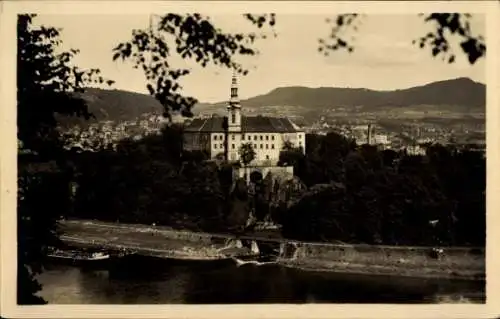 Ak Děčín Tetschen an der Elbe Region Aussig, Teilansicht, Schloss