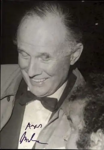 Ak Schauspieler Axel von Ambesser, Portrait, Autogramm