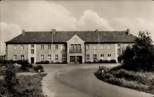 Ak Muldenstein an der Mulde Sachsen Anhalt, Blick auf den Bahnhof