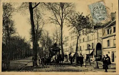 Ak Choisy in Bac Oise, Straßenbahnhaltestelle, Avenue de Paris