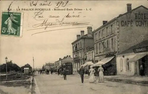 Ak La Pallice Rochelle Charente Maritime, Boulevard Emile Delmas, Straßenbahn, Hotel