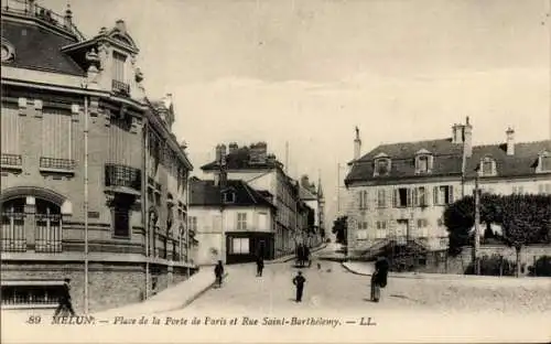 Ak Melun Seine et Marne, Place de la Porte de Paris, Rue Saint-Barthelemy