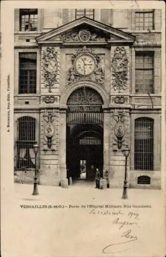 Ak Versailles Yvelines, Porte de l'Hopital Militaire, Rue Gambetta