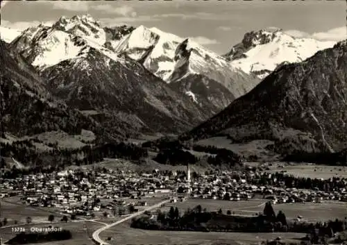 Ak Oberstdorf im Oberallgäu, Totalansicht, Gebirge, Blick vom Jägersberg