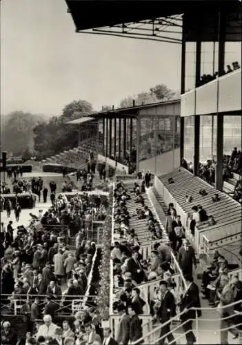 Ak Hoppegarten in Brandenburg, Rennbahn, Tribüne