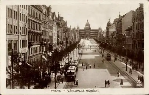 Ak Praha Prag, Vaclavske Namesti, Straßenpartie, Straßenbahn, Passanten