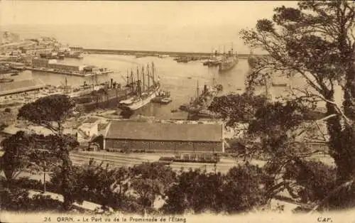 Ak Oran Algerien, Der Hafen von der Teichpromenade aus gesehen