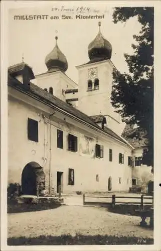 Foto Ak Millstatt am See Kärnten, Klosterhof