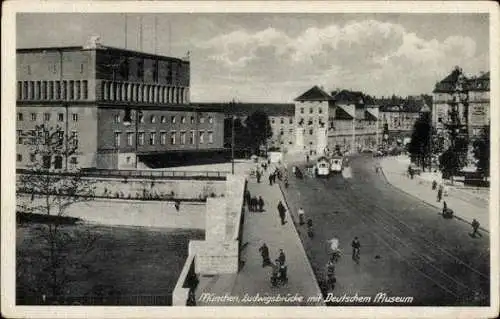 Set von 27 AK München, Marienplatz, Brunnen am Friedensengel etc.