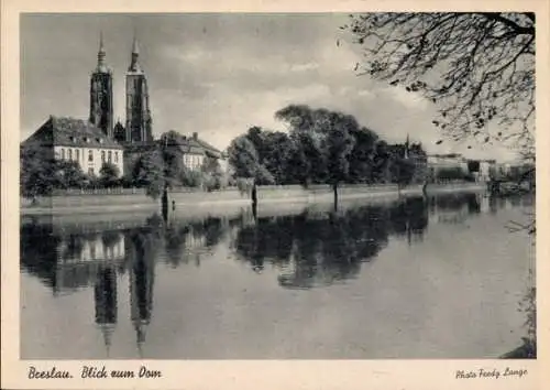 Ak Wrocław Breslau Schlesien, Blick zum Dom, Dominsel, Oderpartie