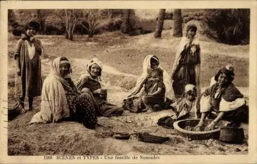 Ak Nomaden, Kinder, sitzende Frauen, Maghreb