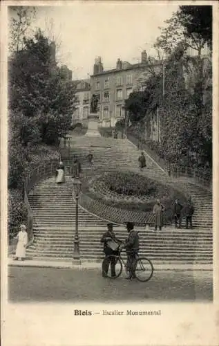 Ak Blois Loir et Cher, Escalier Monumental