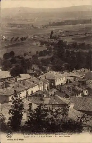 Ak Clermont en Argonne Lothringen Meuse, Panoramique Nord Carte, La Rue Thiers, La Vois ferree