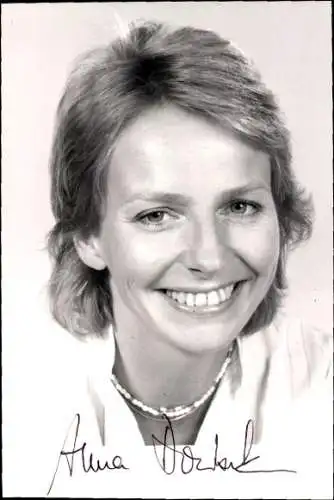 AK Schauspieler Anna Doubek, Portrait, Autogramm