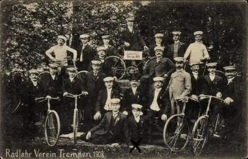 Ak Nowostrojewo Trempen Ostpreußen, Radfahr-Verein 1908, Gruppenbild