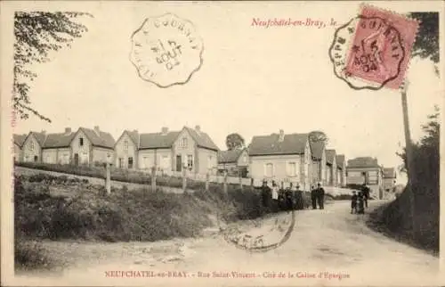 Ak Neufchâtel en Bray Seine Maritime, Rue Saint-Vincent, Cite de la Caisse d'Epargne