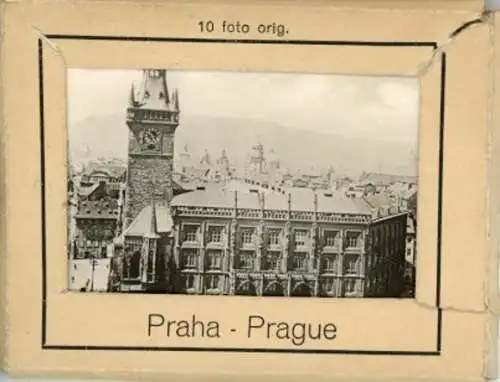 Set von 10 Fotos im Umschlag von  Prag