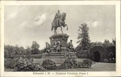 Ak Schwerin in Mecklenburg, Denkmal Friedrich Franz I