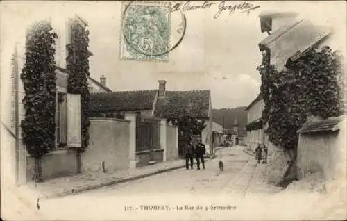 Ak Thomery Seine et Marne, La Rue du 4 Septembre