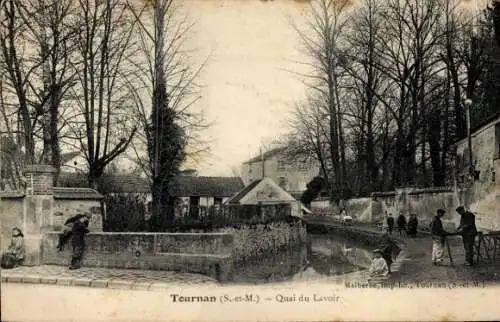 Ak Tournan in Brie Seine et Marne, Quai du Lavoir